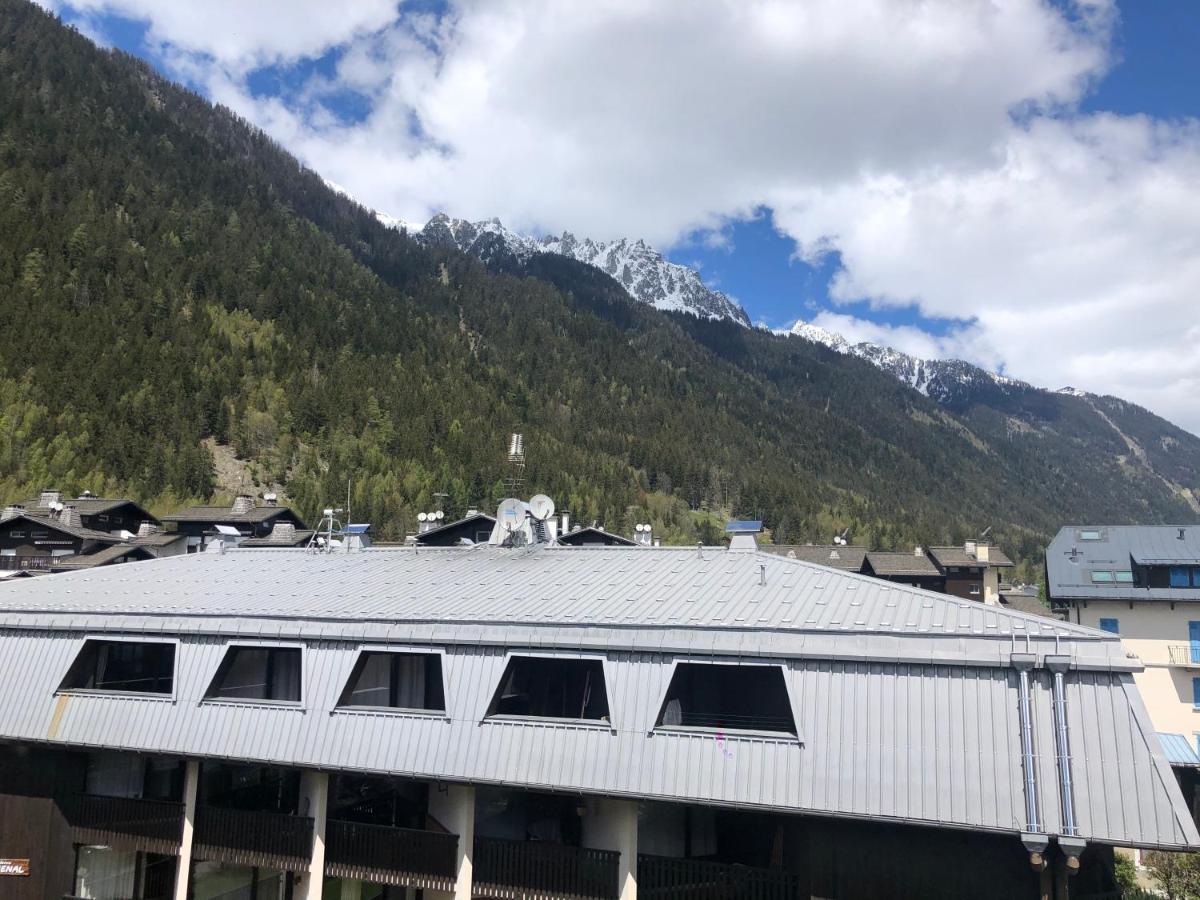 Studio Lumineux Neuf Dans L'Hyper Centre Avec Vue Chamonix Exterior photo